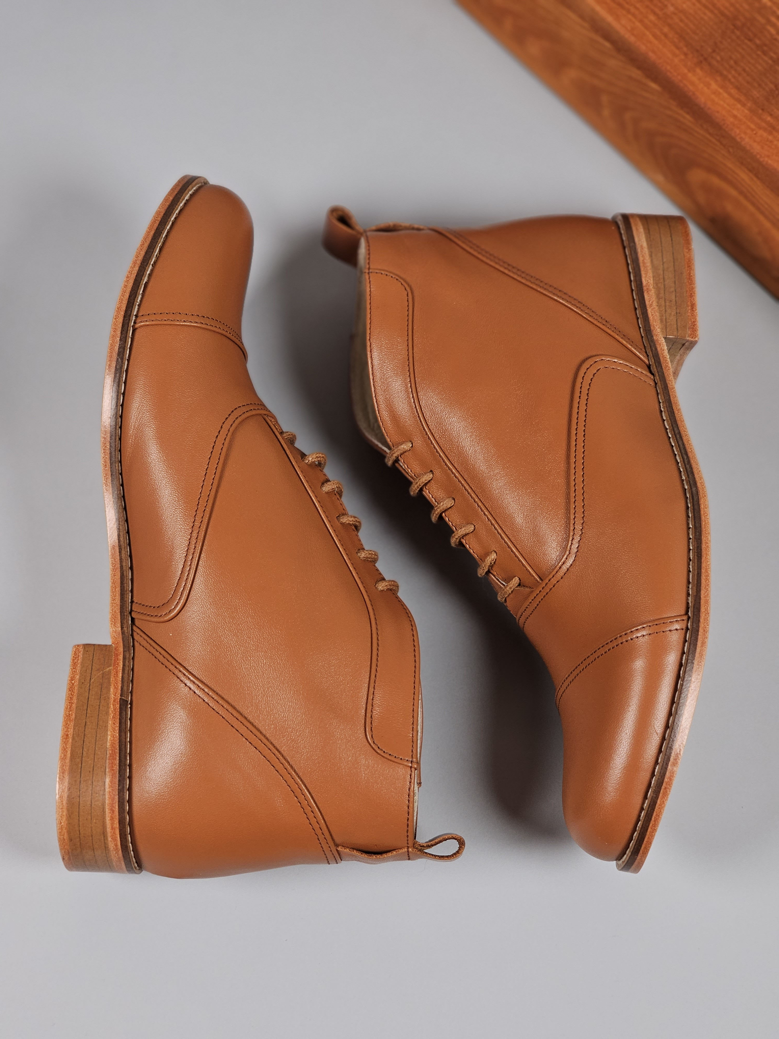 Smooth Boots Light Brown Leather 2 cm heel