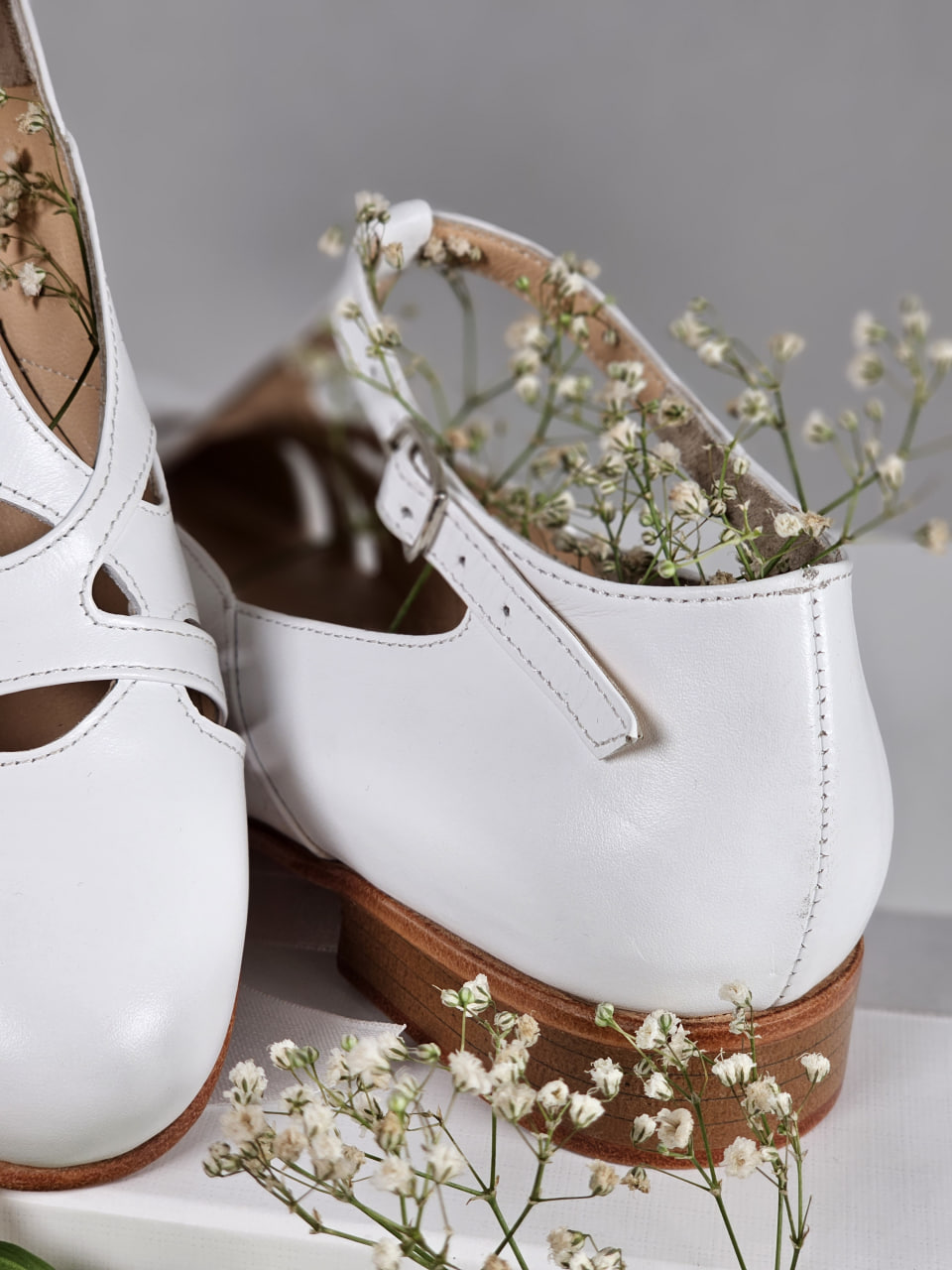 Spring White Leather 2 cm heel