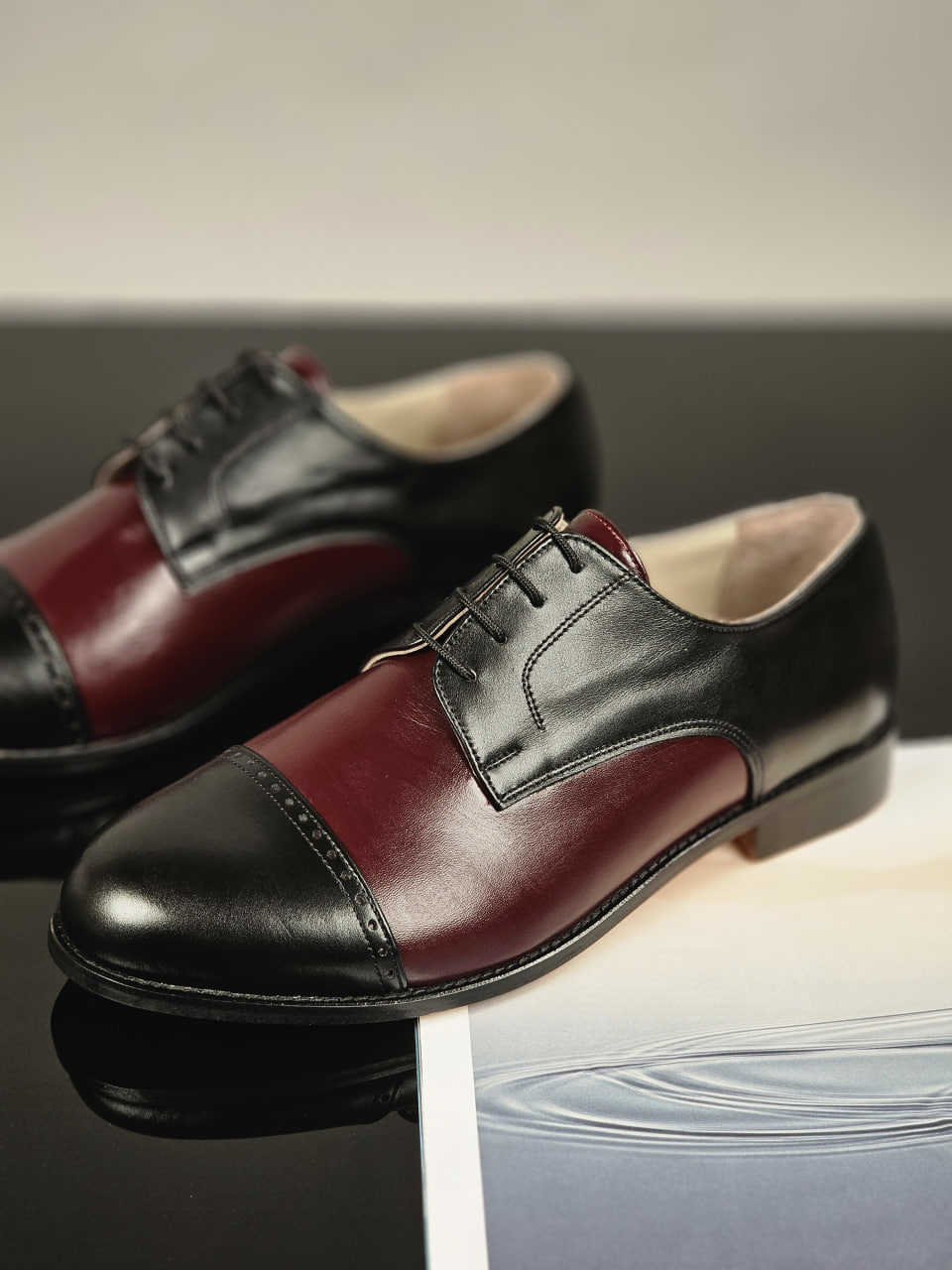 California Black & Bordeaux Leather 2 cm heel