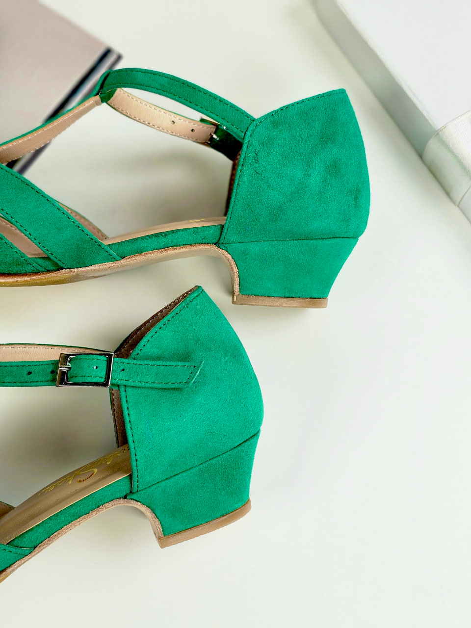 Summer Grass Green Suede 3 cm heel