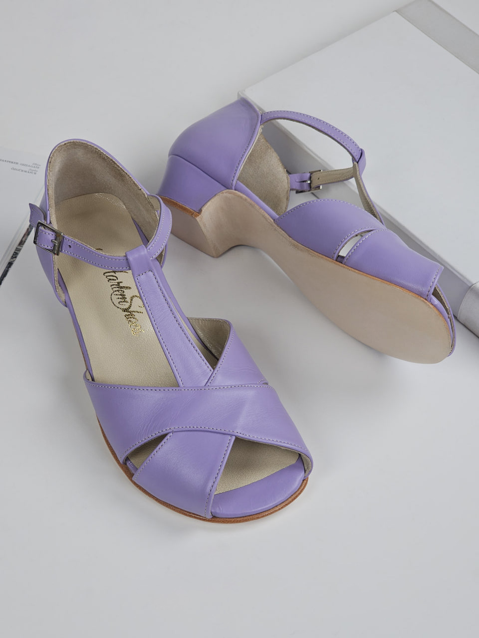 Barefoot Doris Lilac Leather 3 cm heel