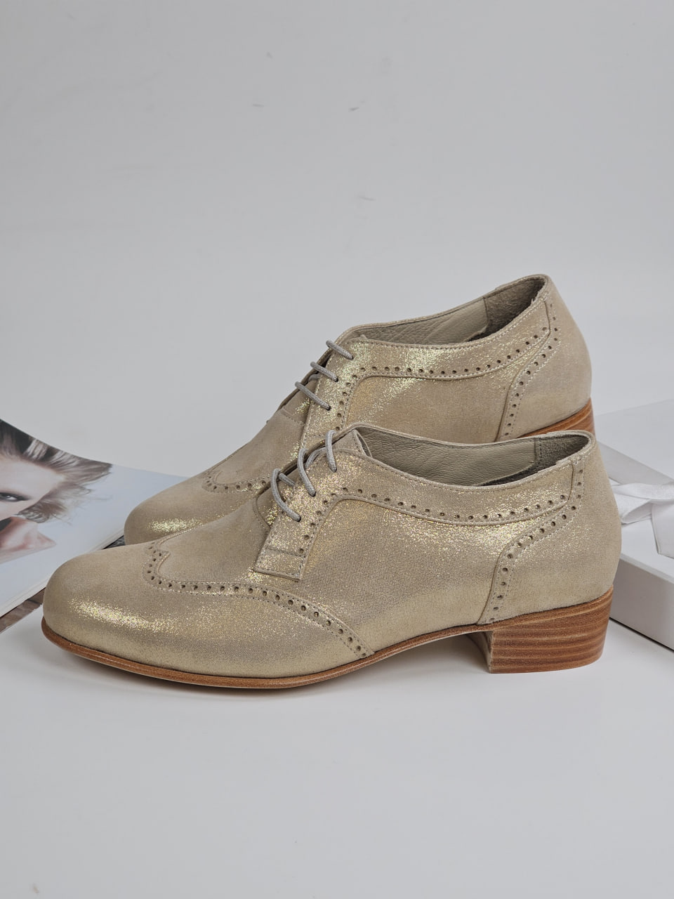 Women Oxfords Golden Suede 4 cm heel