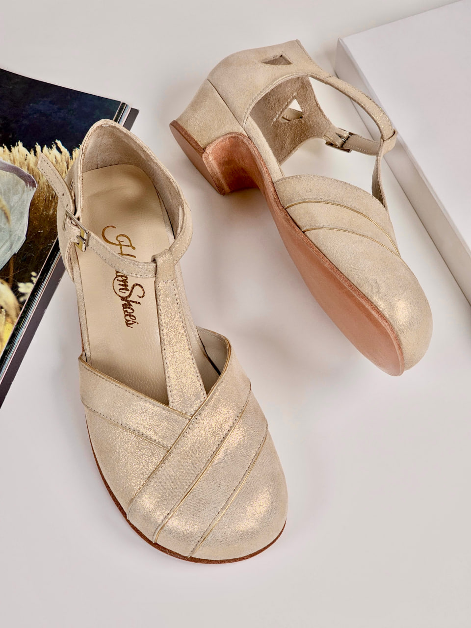 Barefoot Sugar Golden Suede 4 cm heel