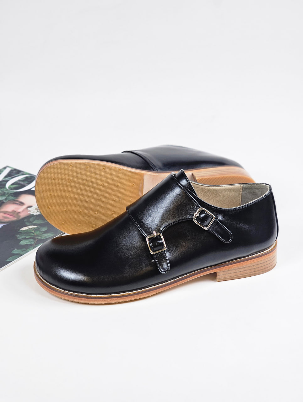 Barefoot Monk Black Leather 2 cm  heel