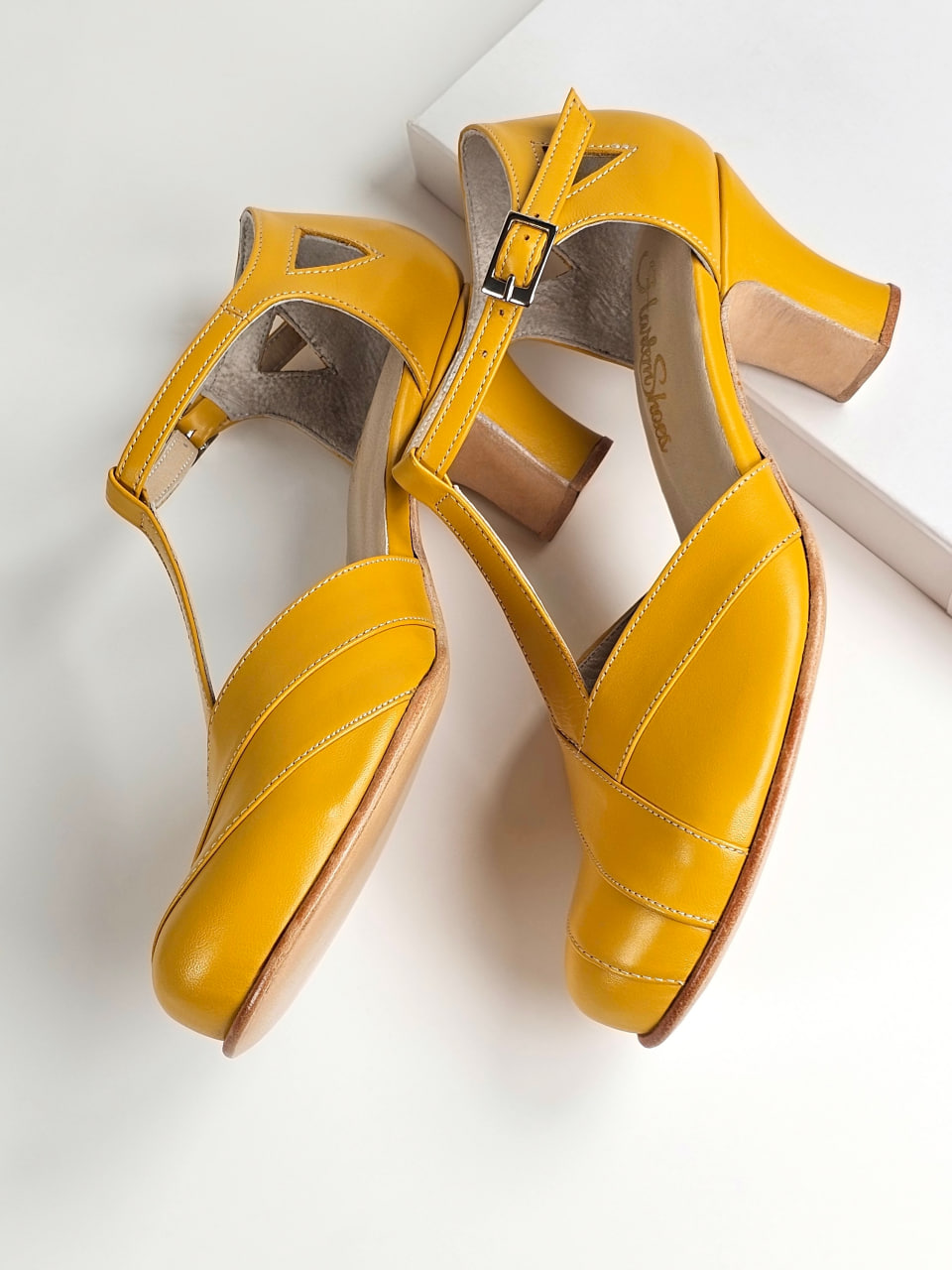 Sugar Yellow Leather 6 cm heel