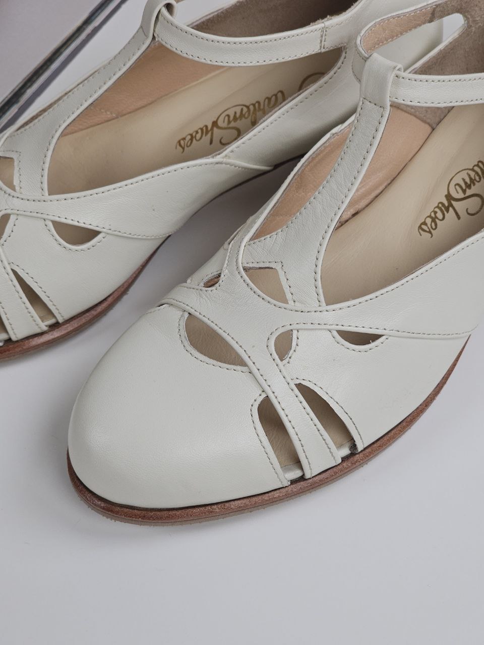 Spring Broken White Leather 4 cm heel