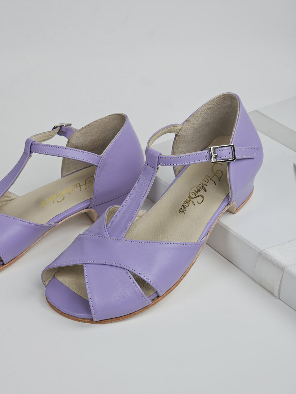 Barefoot Doris Lilac Leather 3 cm heel