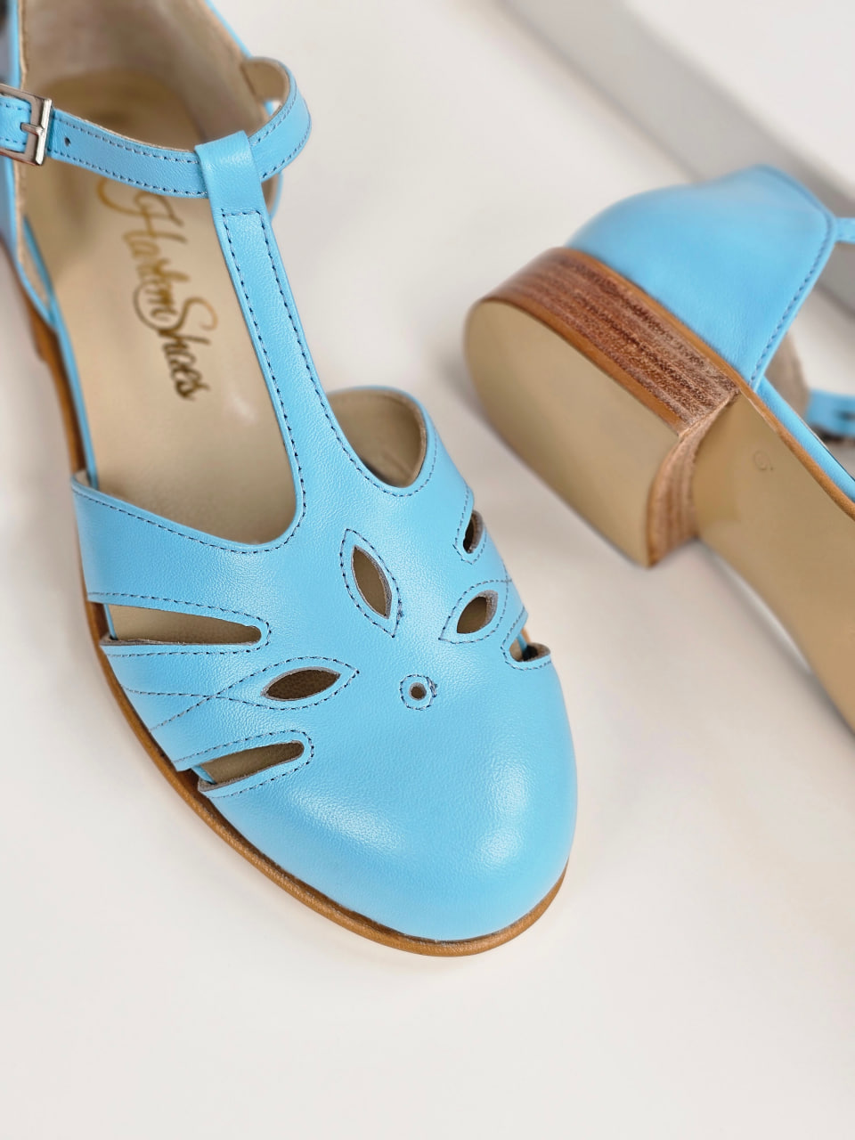 Rosy Baby Blue Leather 2 cm heel