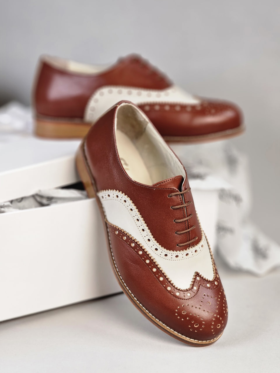 Brogue Brown & Beige Leather 2 cm heel