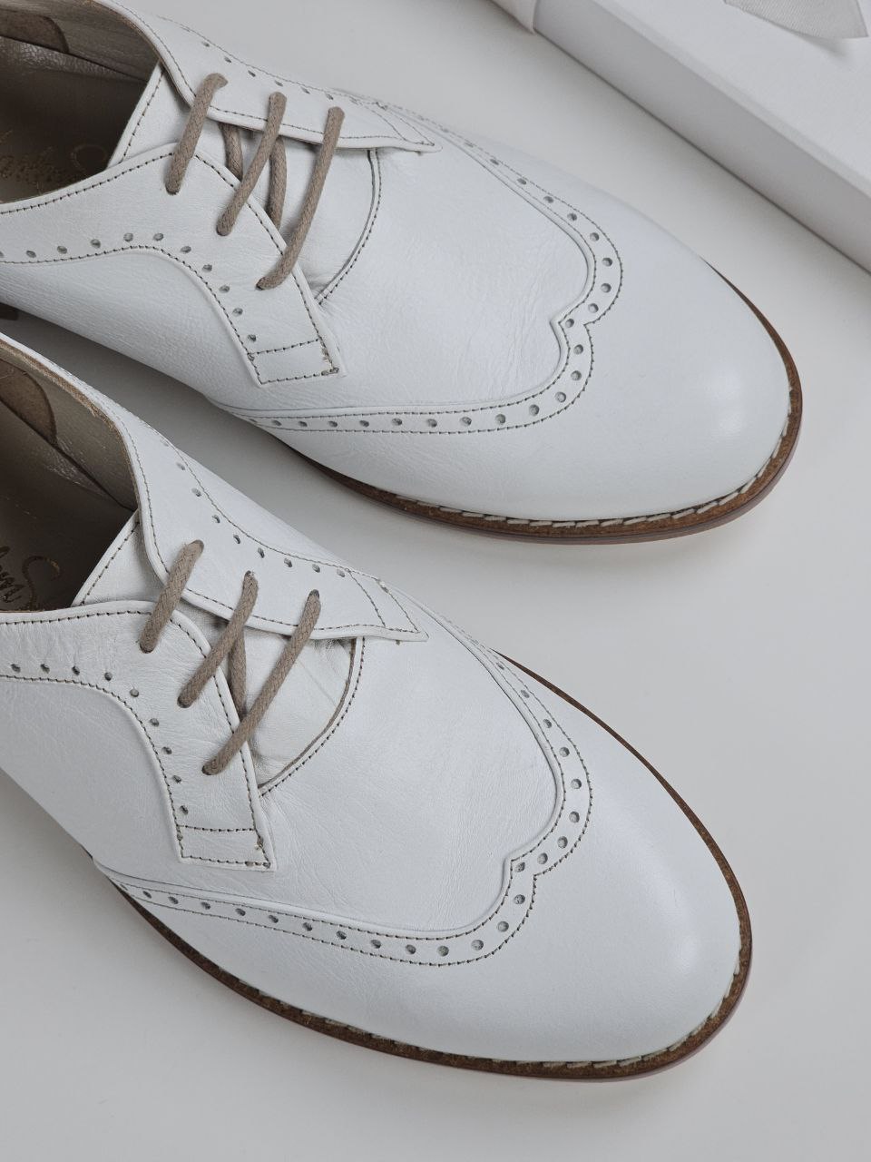 Oxfords White Leather 2 cm heel