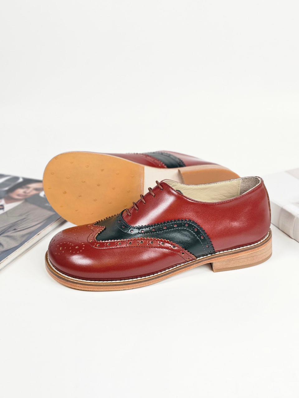 Barefoot Brogue Brown & Jungle Green Leather 2 cm heel
