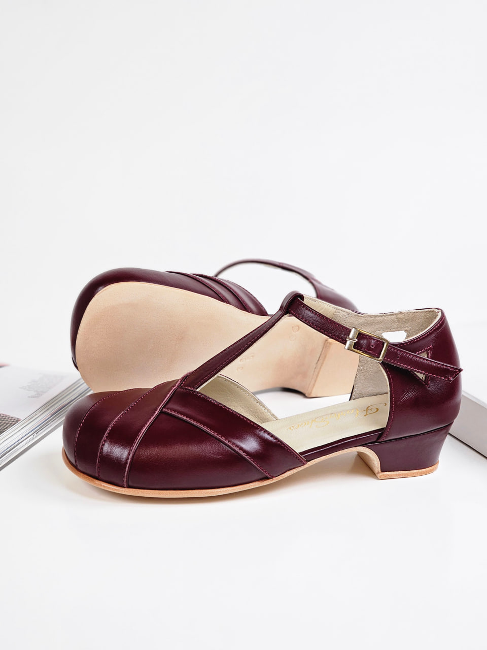 Barefoot Sugar Bordeaux Leather 4 cm heel