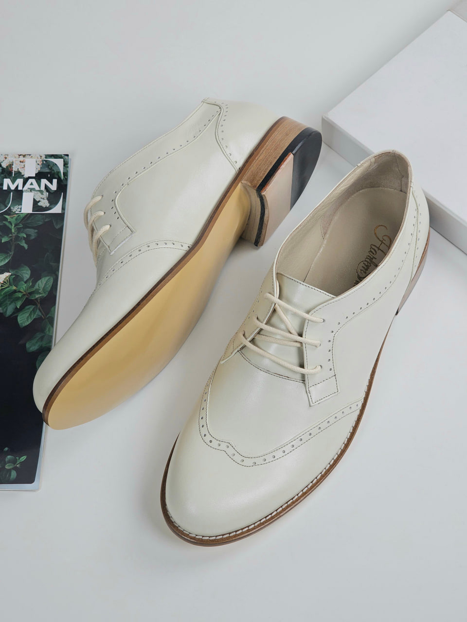 Women Oxfords Broken White Leather 2 cm heel