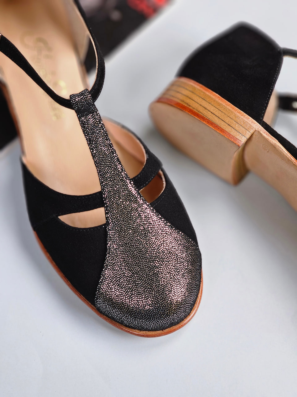 Isabel Black & Silver Rain Suede 2 cm heel