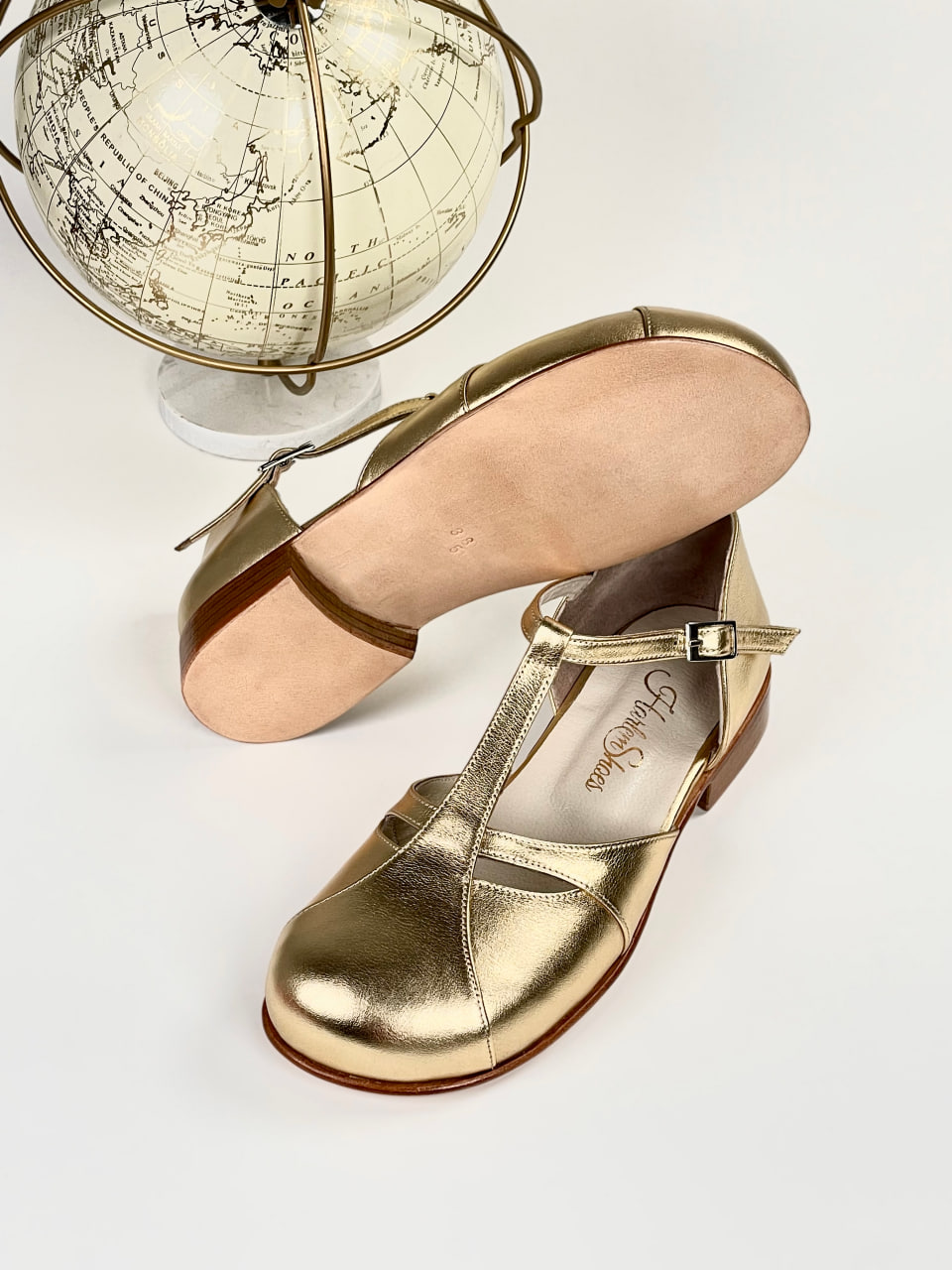 Barefoot Isabel Gold Leather 2 cm heel
